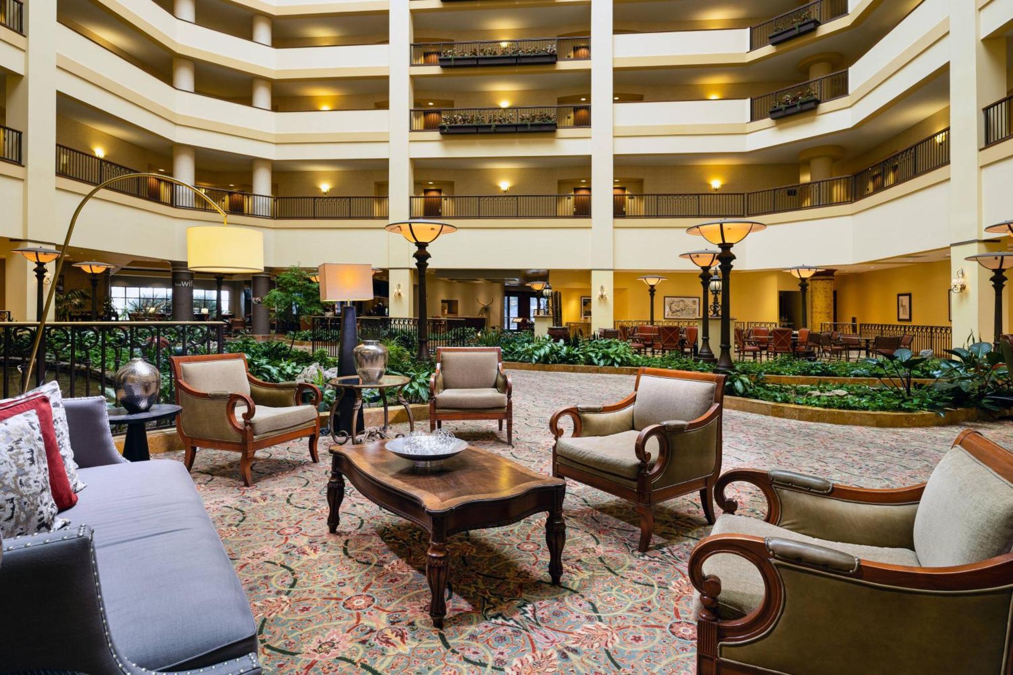 Renaissance Tulsa Hotel & Convention Center Exterior foto